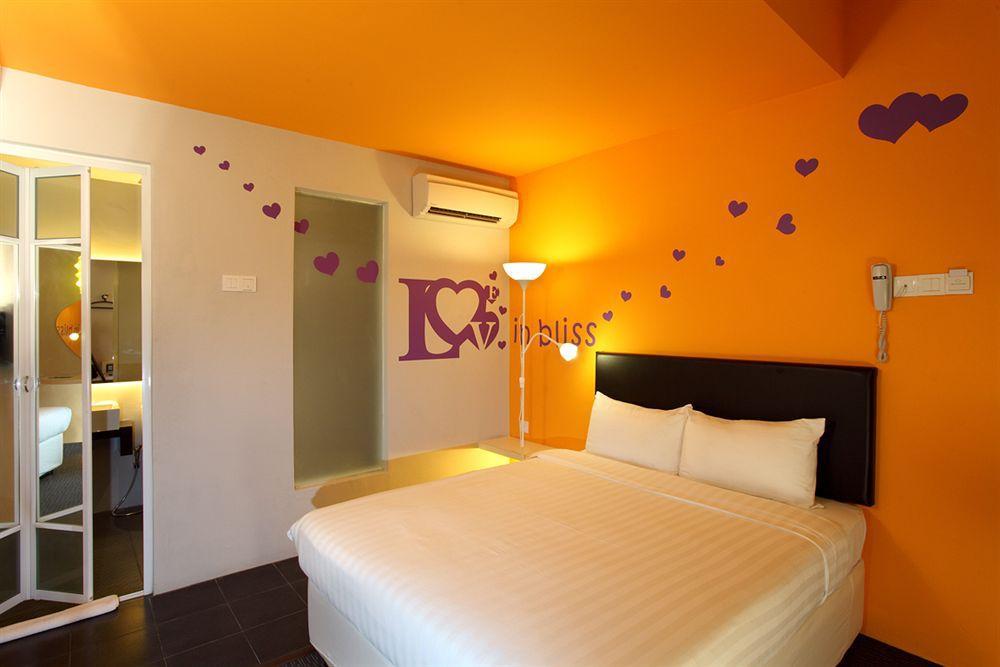 Bliss Boutique Hotel Johor Bahru Exterior photo
