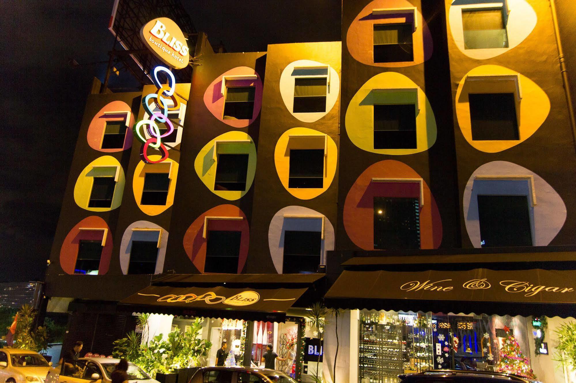 Bliss Boutique Hotel Johor Bahru Exterior photo