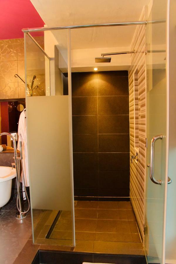 Bliss Boutique Hotel Johor Bahru Exterior photo